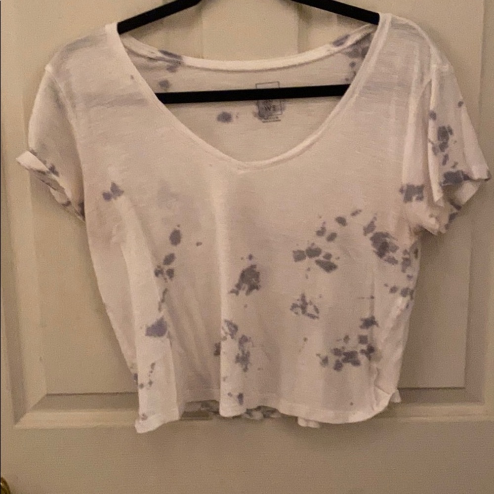 Cropped v-neck